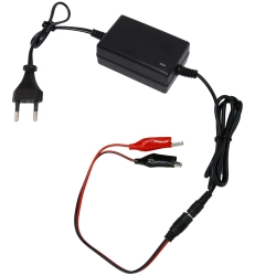 Ładowarka automatyczna akumulatorów żelowych 12V 1.5A z wtykiem 2.5mm x 5.5mm z dodatkową przejściówką z krokodyl